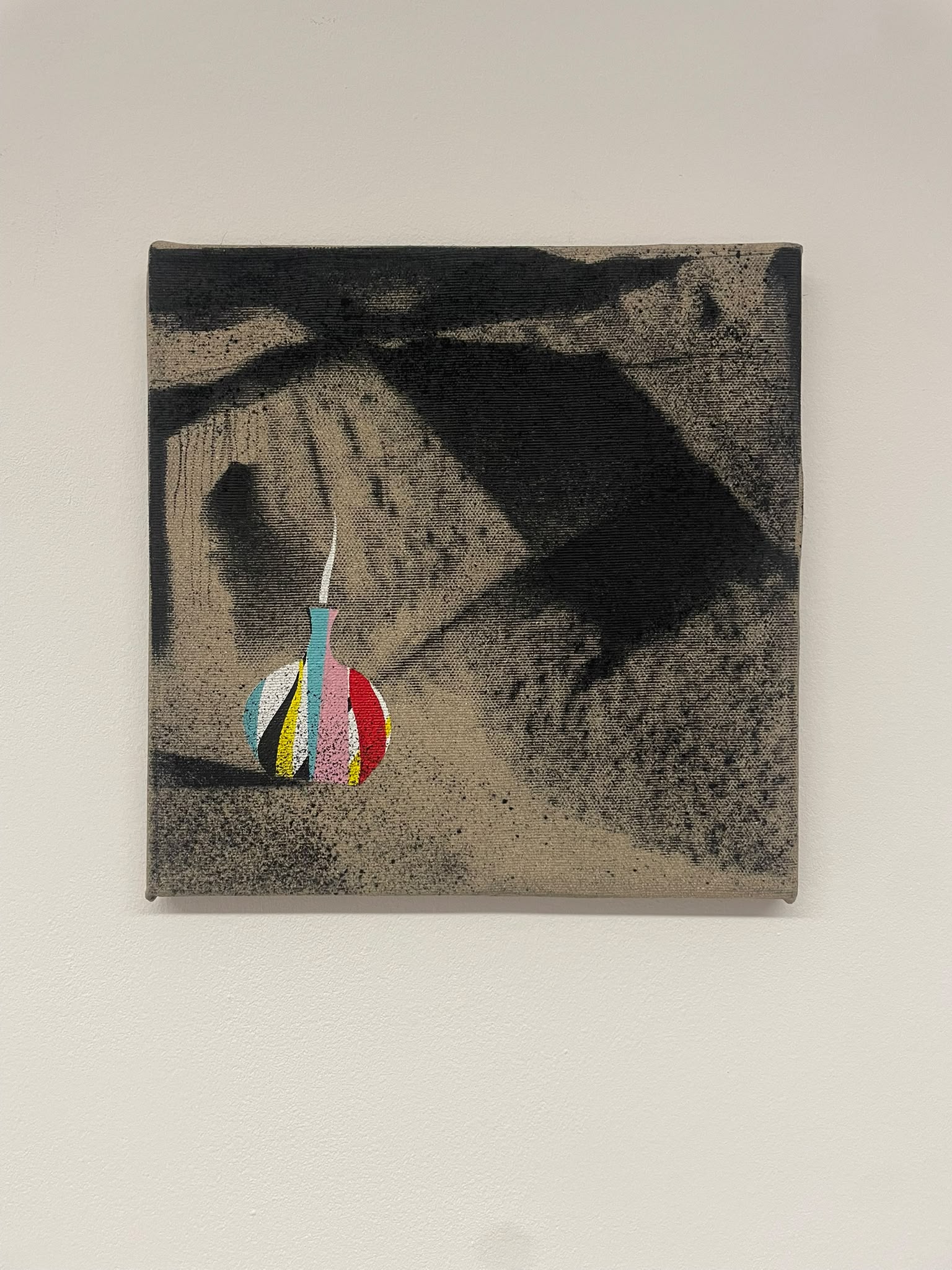 Nádoba — Akryl na plátně a uhel, 25 × 25 cm, Dan Kovář